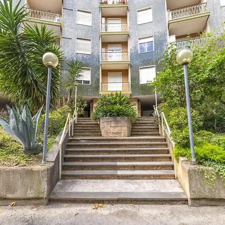 Five Minutes Walk By Wonderful Italy Апартаменти