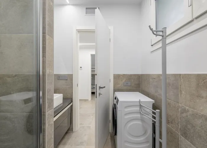 Five Minutes Walk By Wonderful Italy Appartement