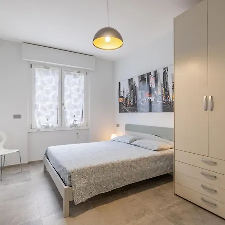 公寓 Five Minutes Walk By Wonderful Italy 圣雷默